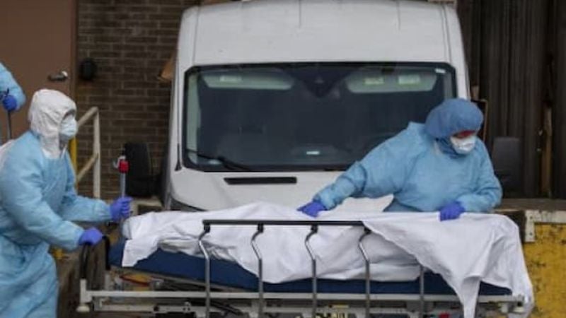 Mujer muere por Covid Mujer muere por Covid