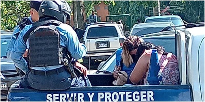 capturan a mujeres capturan a mujeres