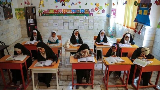 envenenan a alumnas de colegio