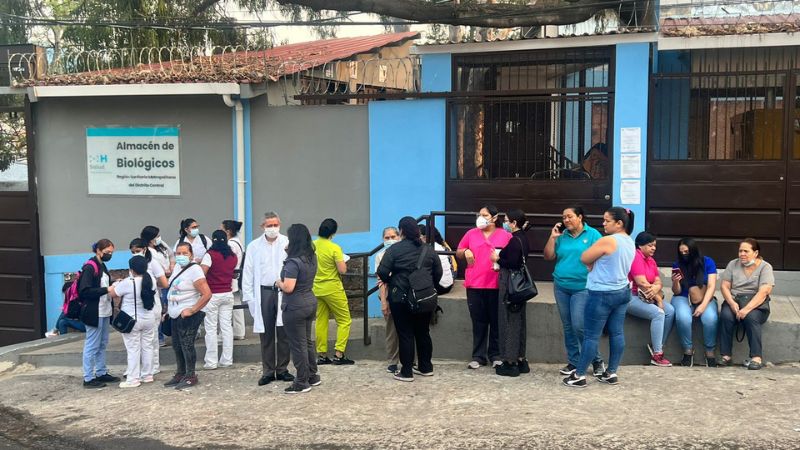 Personal Alonso Suazo desalojo colectivos