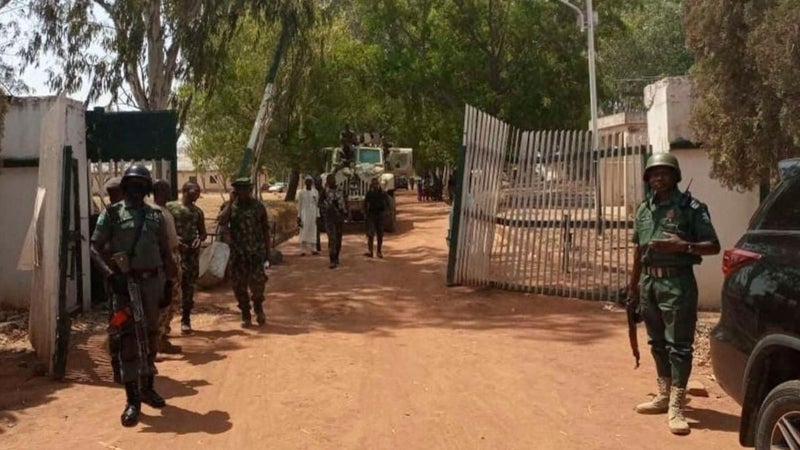 Niñas logran escapar secuestradas Nigeria Niñas logran escapar secuestradas Nigeria