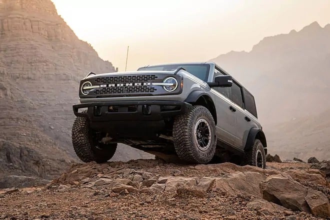 Ford Bronco 2023 Wrangler
