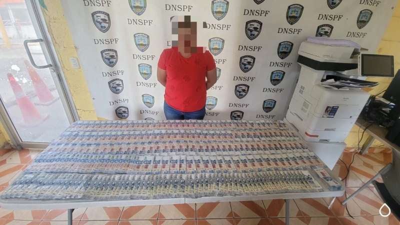 Detienen a comerciante en Corinto