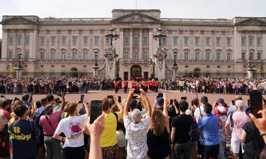 detienen a un hombre Palacio Buckingham