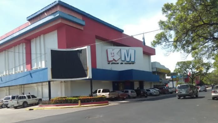 tienda Key Mart cierra