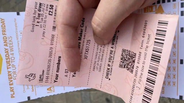buscan al ganador de €250000 en lotería