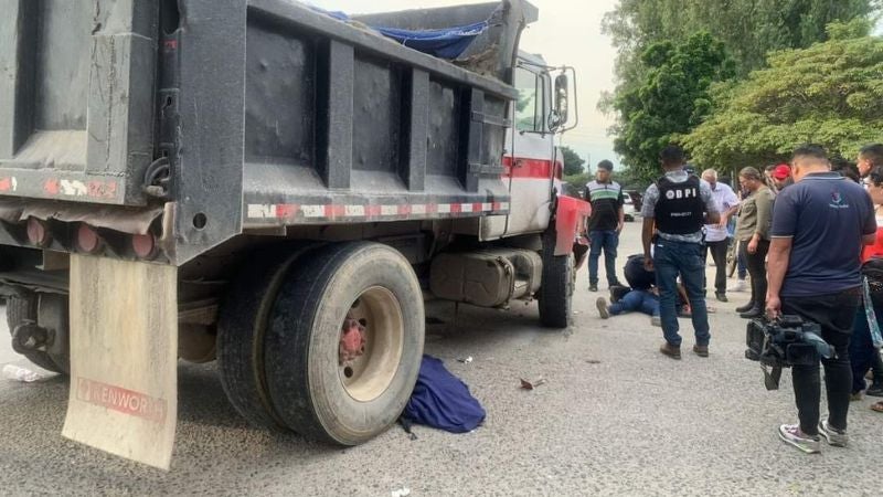 Madre e hijo mueren atropellados por una volqueta en San Pedro Sula