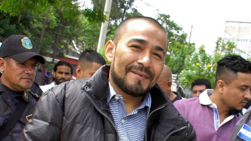 Autoridades detalles El Porky Autoridades detalles El Porky