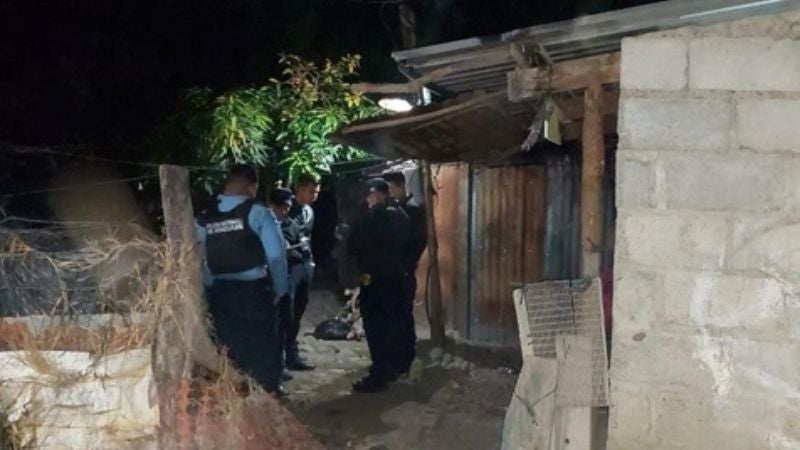 Guardia tirotea a su pareja y luego decide quitarse la vida