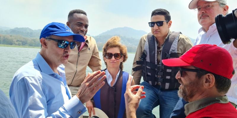 Recorrido en el Lago de Yojoa