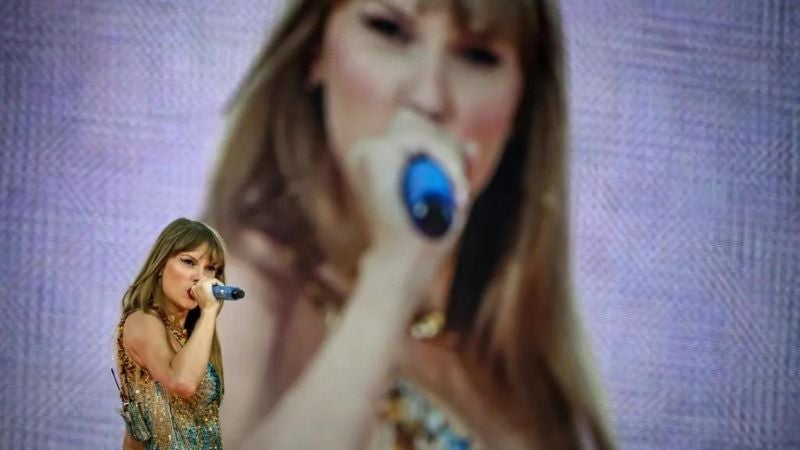 Taylor Swift vuelve al escenario en Londres tras amenaza de atentado en Viena Taylor Swift vuelve al escenario en Londres tras amenaza de atentado en Viena