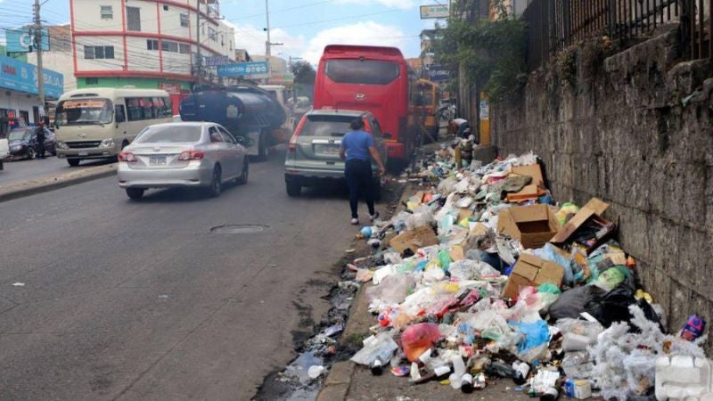 Basura Recolectan unos 5 millones de libras de basura en el DC
