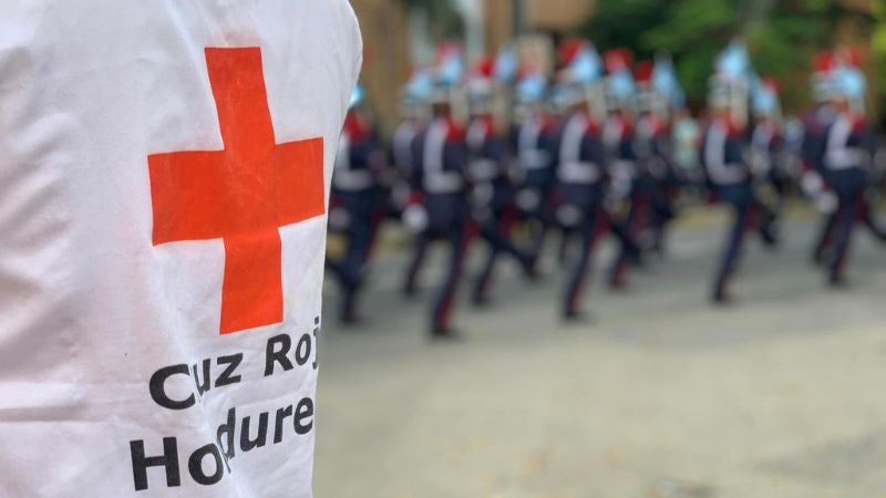 voluntarios de la Cruz Roja fiestas patrias