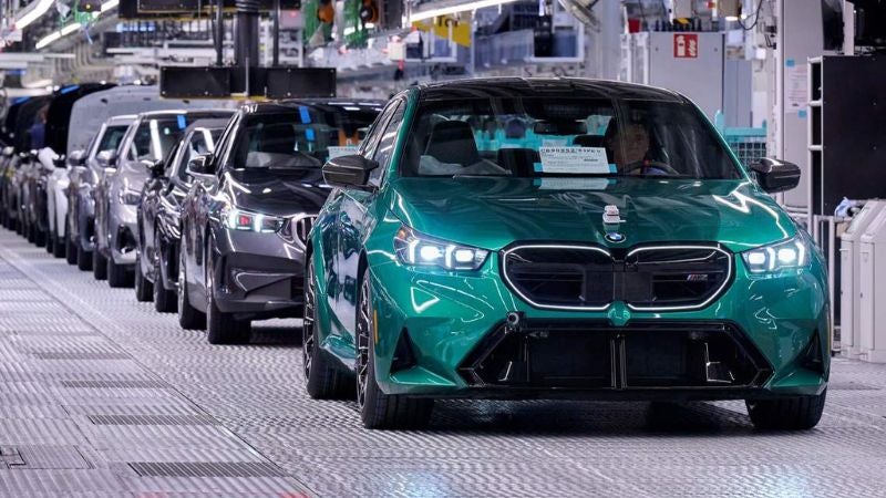 BMW retira coches en China