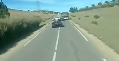 Dos Bugatti Chiron chocaron Marruecos