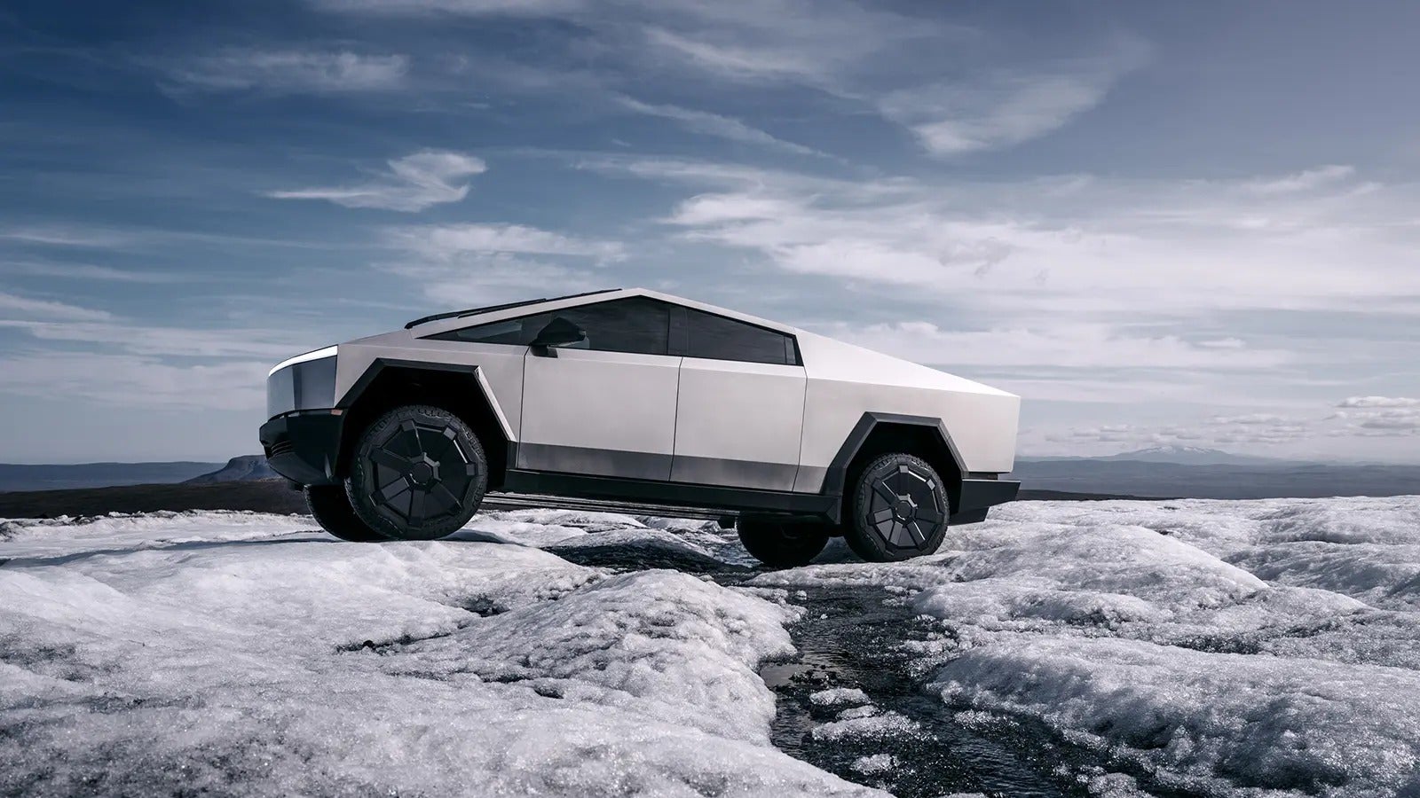 Tesla Cybertruck cuántas personas puede llevar
