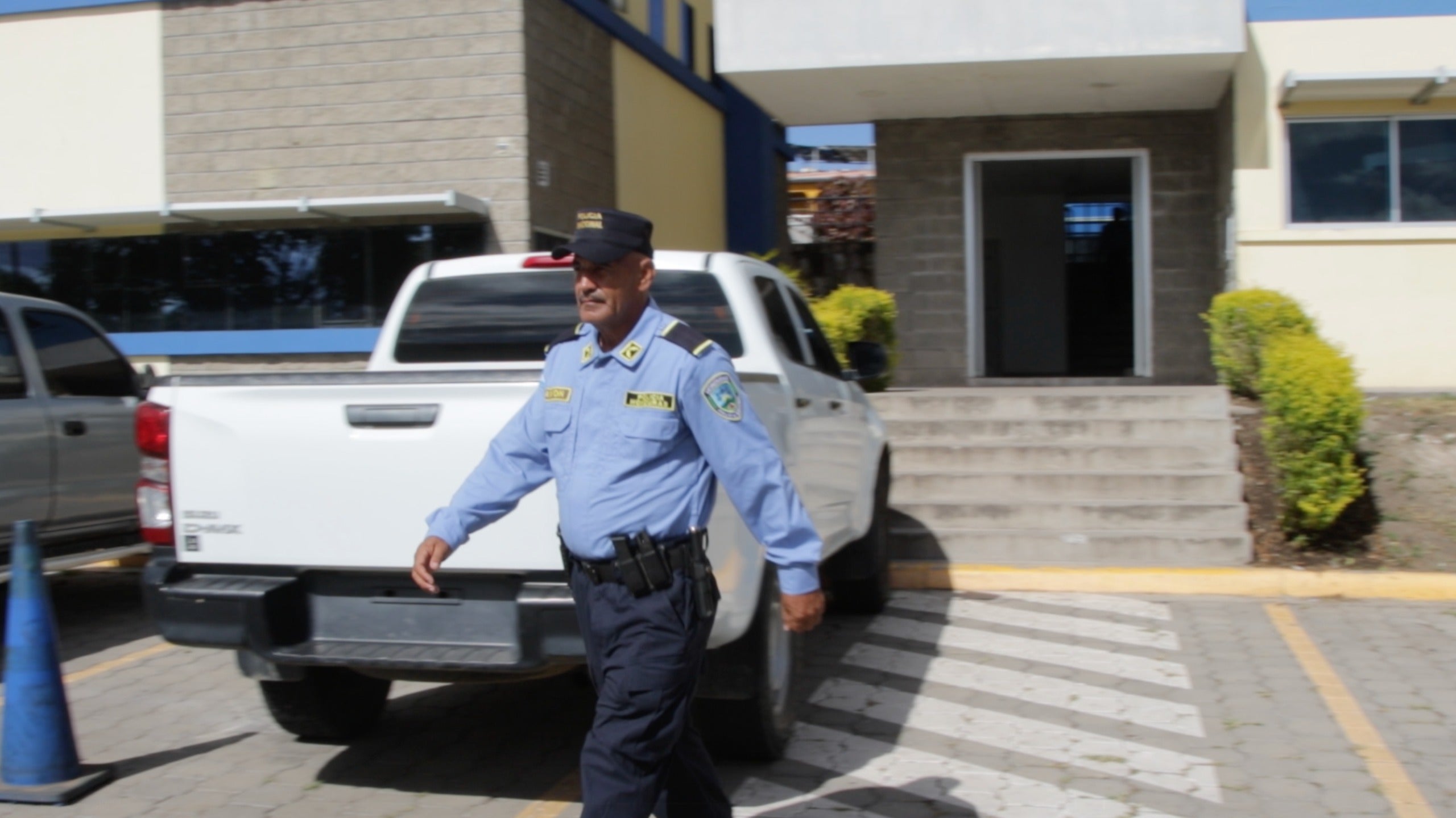 Policía hondureño 44 años