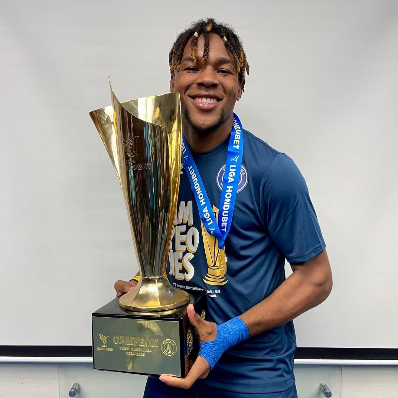 Yeison Mejía fue campeón del fútbol hondureño.