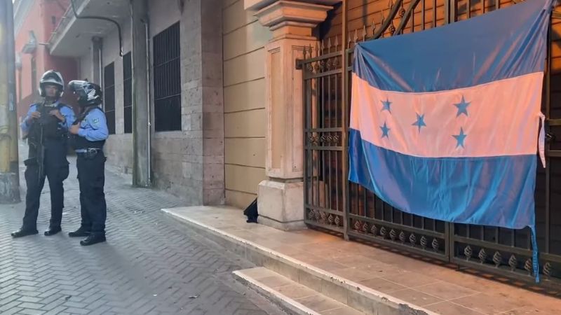 Maestros protestan Sefin