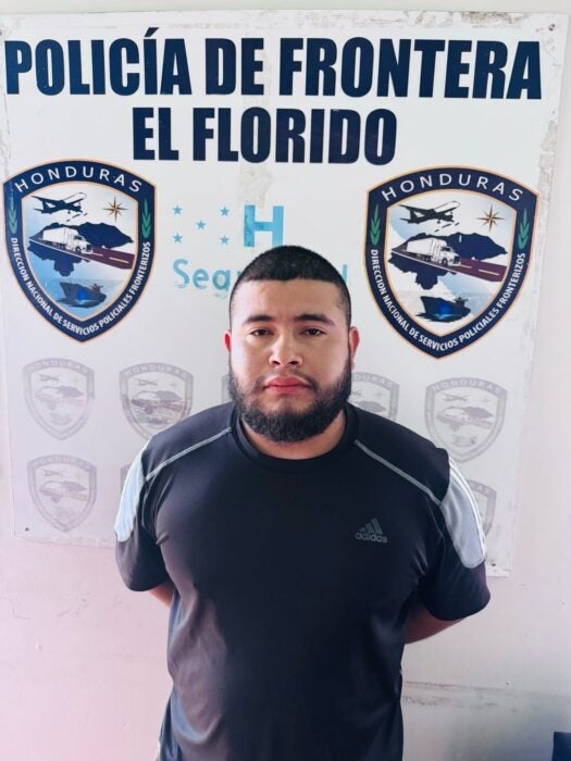 Honduras entrega a Guatemala a ciudadano