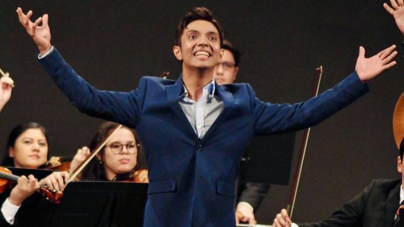 Orellana sigue con paso firme demostrando su talento y habilidades en la música clásica.