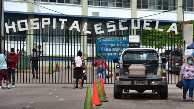 Médicos especialistas Hospital Escuela
