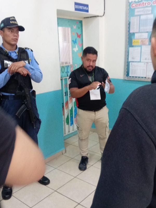 simpatizante Libre papeletas marcadas