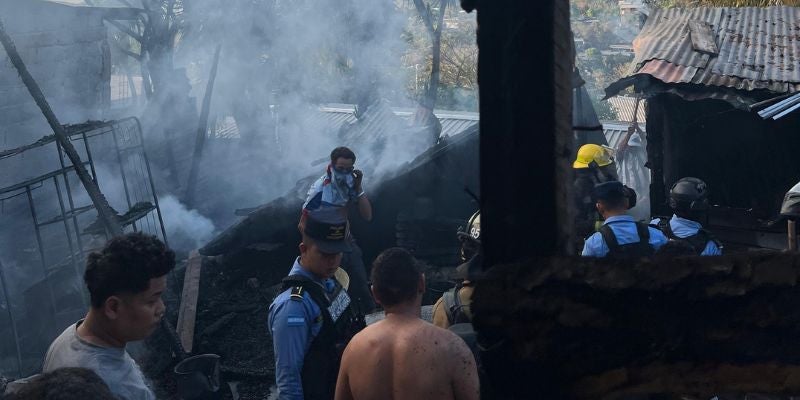 "No pudo salir": Incendio fatal en Nueva Suyapa cobra la vida de una persona
