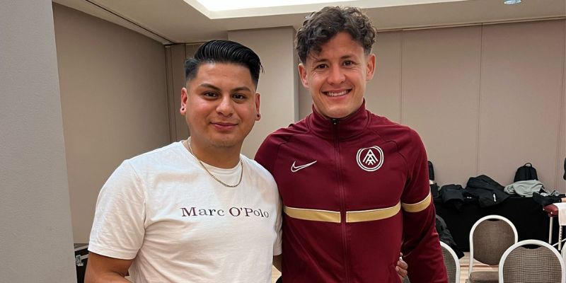  Luis García: el hondureño que afiló su sueño con una máquina de cortar cabello y lo llevó hasta España