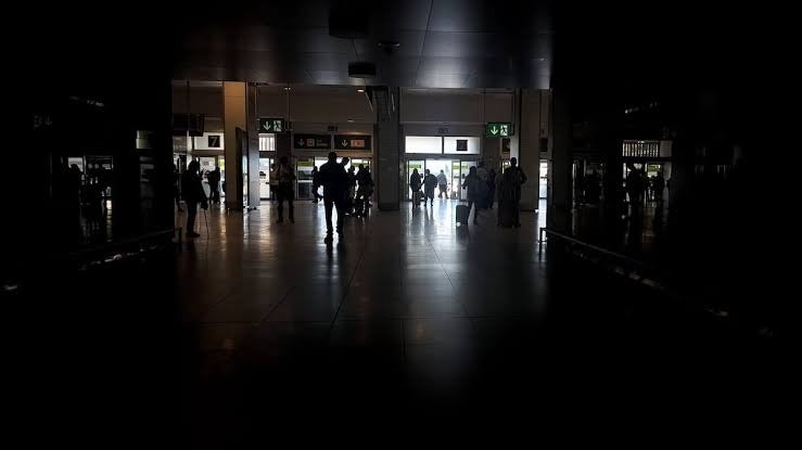 hondureño relata el caos tras apagón masivo en España