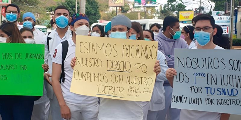 Gobierno adeuda a más de 190 médicos, según vocero de galenos del HE