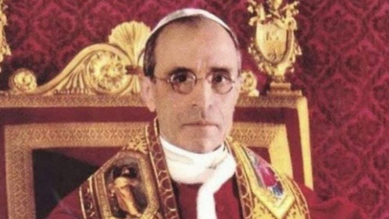 Papa explotó en su funeral