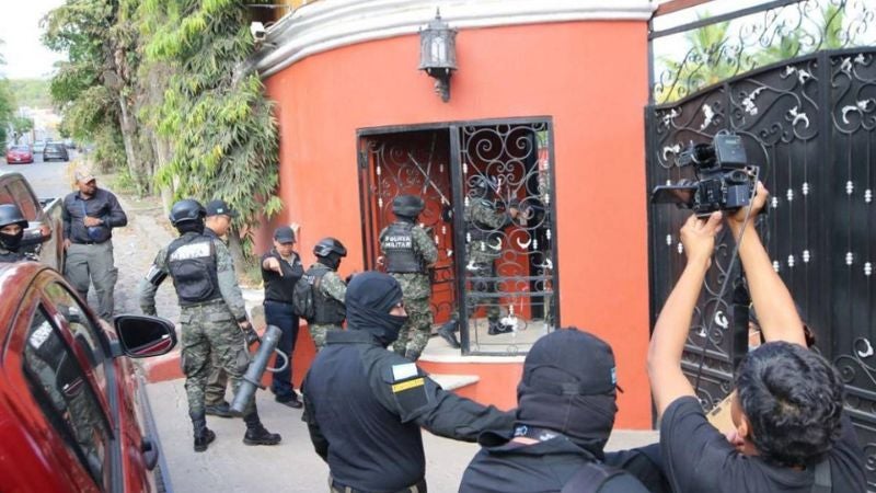 Allanan casa de Romeo Vásquez