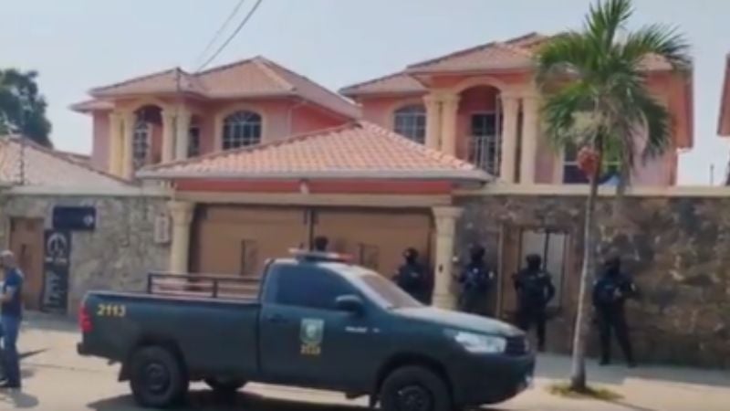 Allanan sede política de Armando Calidonio en SPS