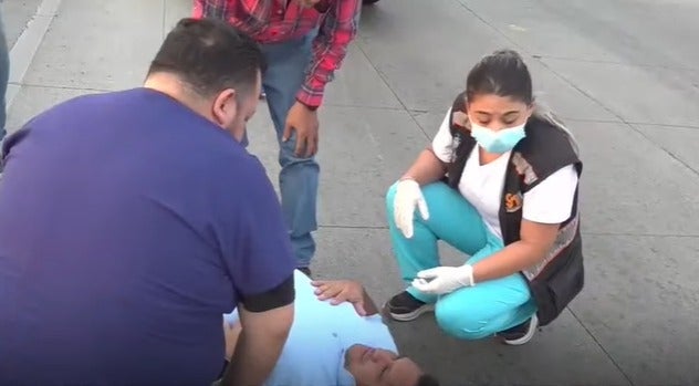 Hombre resulta herido carro en marcha en TGU