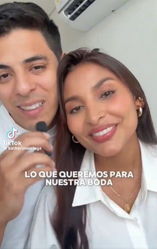 pareja de influencers boda financiada por marcas