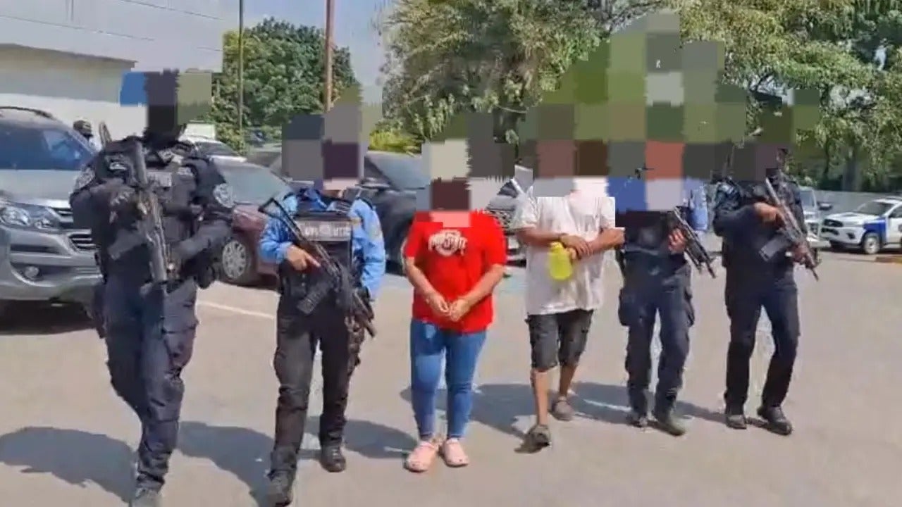 pareja vendió a su hija por L10000