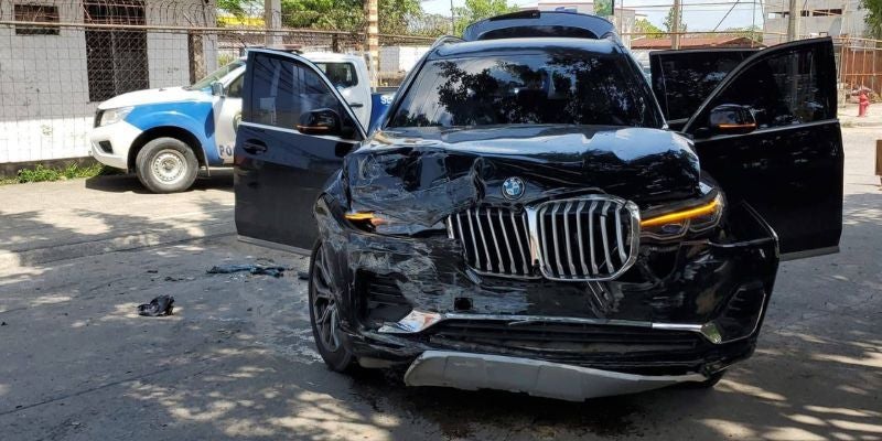 Choque entre busito y camioneta deja varios heridos en barrio Barandillas, SPS