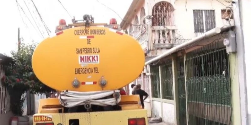 Terror por incendio en barrio Cabañas de SPS