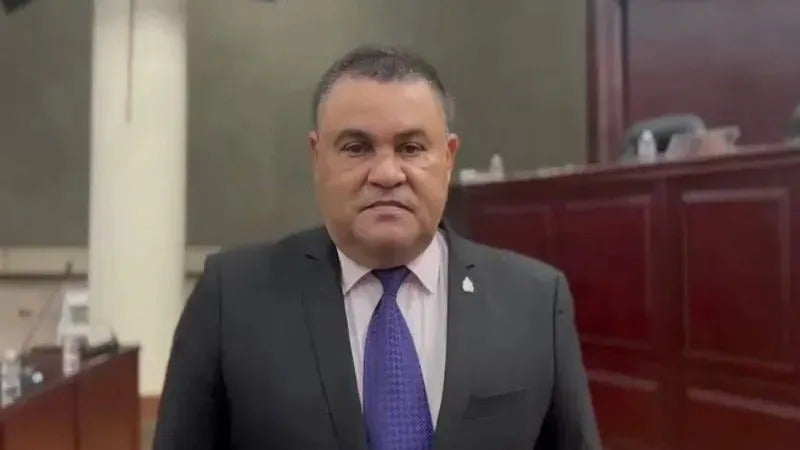 Tras quedar fuera el PSH, Carlos Umaña ya tiene ofrecimiento de otra fuerza política