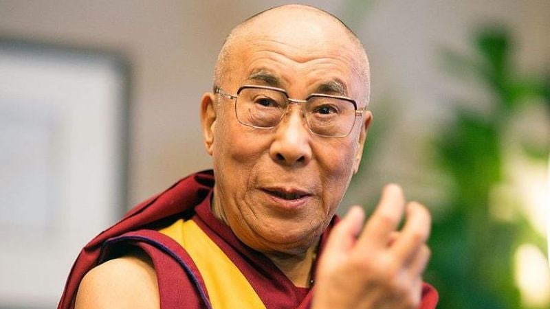 El dalái lama da una señal clave sobre su sucesión en vísperas de su 90 cumpleaños