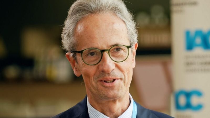 Uso del dinero público debe centrarse en la gente: presidente de TI