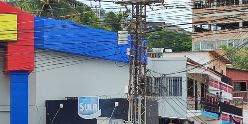 ¡Desgarrador! Hombre muere electrocutado al tocar transformador en Torocagua