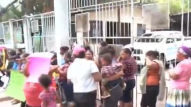 Pescadores se toman instalaciones de la SAG