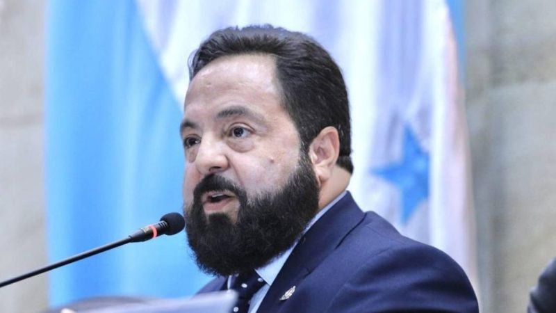 contradicciones de Redondo en Congreso