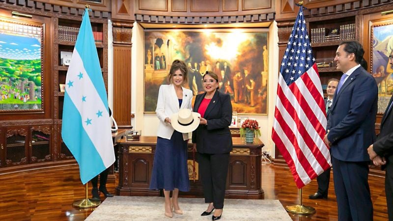 Reunión presidenta Castro Kristi Noem