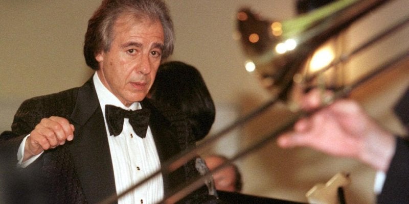 muere (2) muere Schifrin