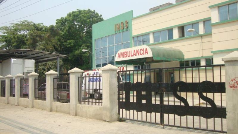 tos ferina Sala especializada casos de tos ferina