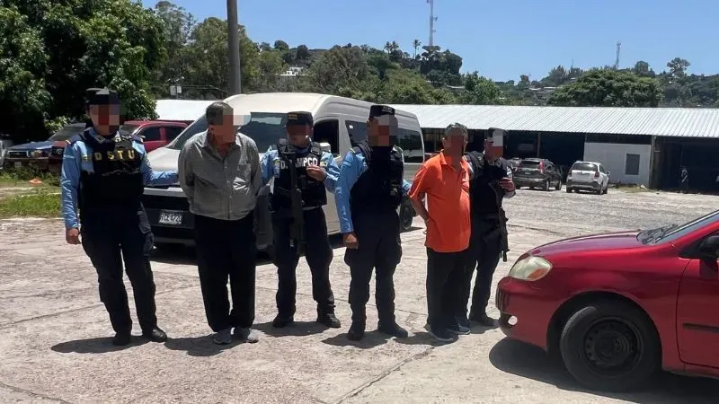 Caen adultos mayores robaban centro