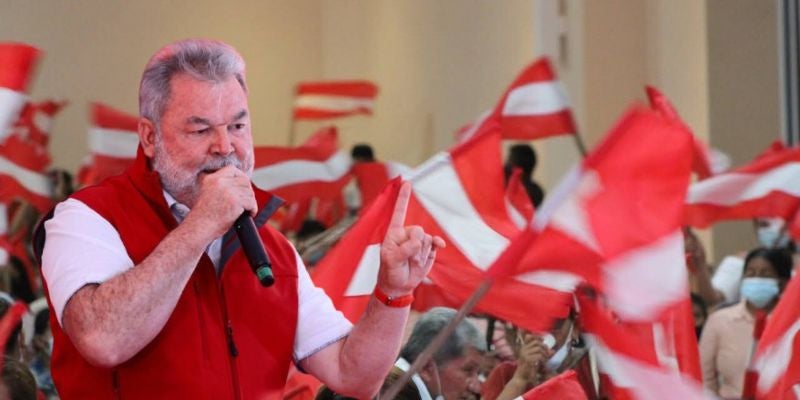 Contreras Roberto Contreras anuncia que el lunes definirá si renuncia al Consejo Central Ejecutivo Liberal